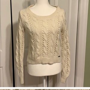 Hollister cable knit cropped sweater- size S